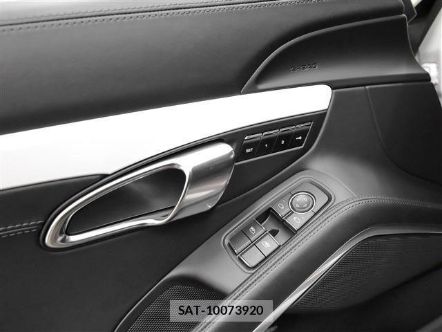 Porsche 911 2014-12 1056278-13
