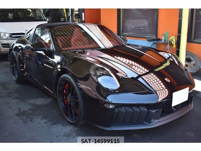 Porsche 911 2025-07 1208087-0