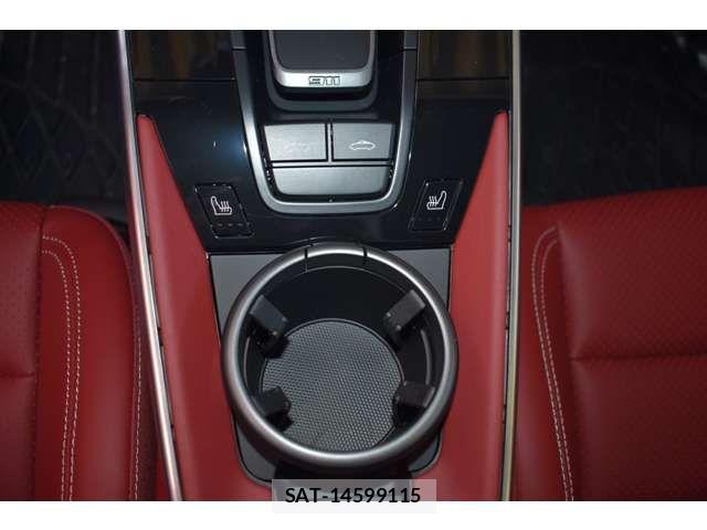 Porsche 911 2025-07 1208087-15