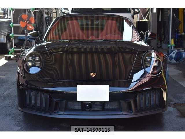 Porsche 911 2025-07 1208087-2
