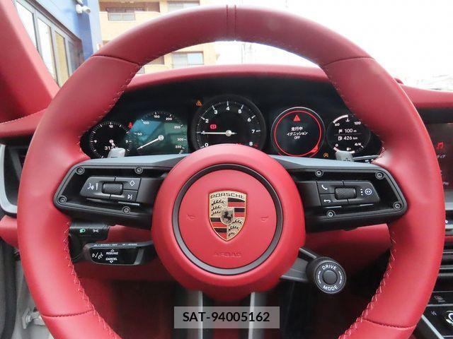 Porsche 911 2024-10 1223987-12