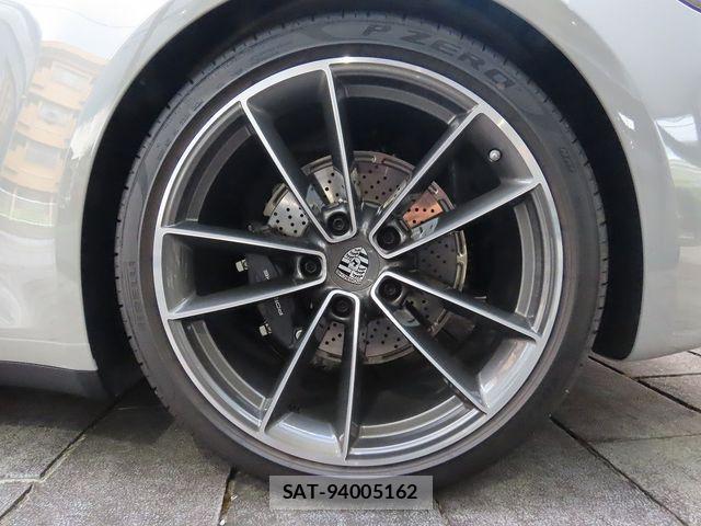 Porsche 911 2024-10 1223987-24