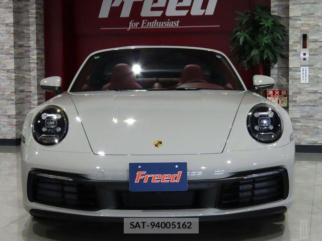 Porsche 911 2024-10 1223987-5