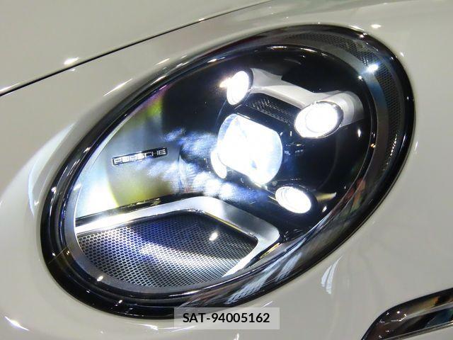 Porsche 911 2024-10 1223987-7