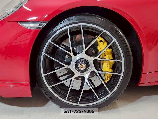 Porsche 911 2018-12 1223982-15
