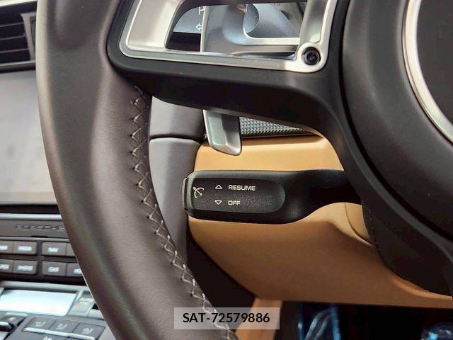 Porsche 911 2018-12 1223982-20