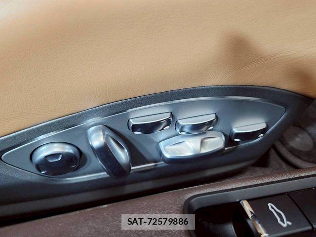 Porsche 911 2018-12 1223982-3