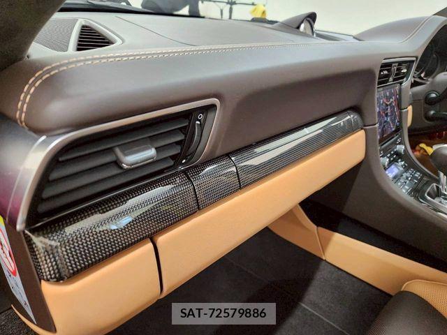 Porsche 911 2018-12 1223982-5