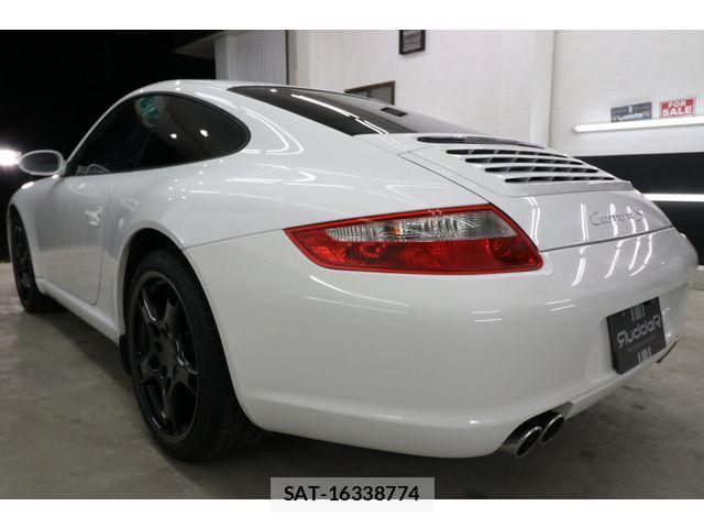 Porsche 911 2005-04 1268306-7