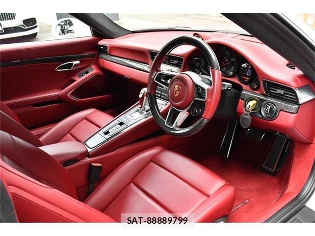 Porsche 911 2018-02 1276237-1