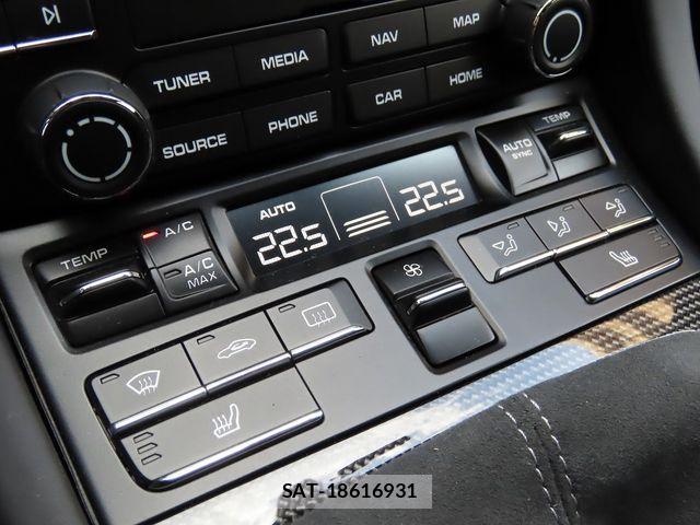 Porsche 911 2019-04 1282829-13