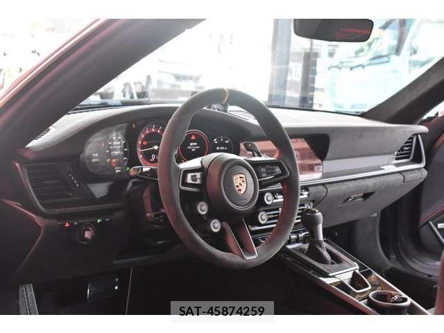Porsche 911 2024-02 1293266-18