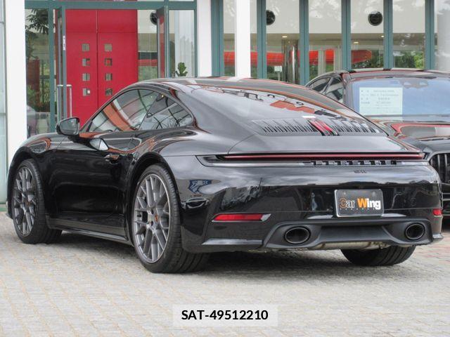Porsche 911 2025-03 1303739-11