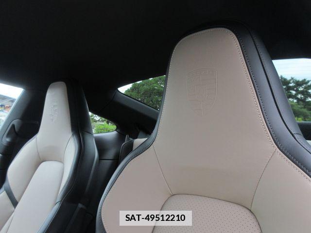 Porsche 911 2025-03 1303739-16