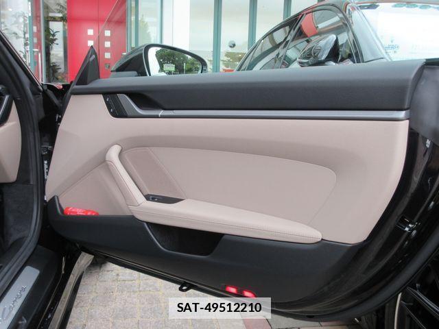 Porsche 911 2025-03 1303739-18