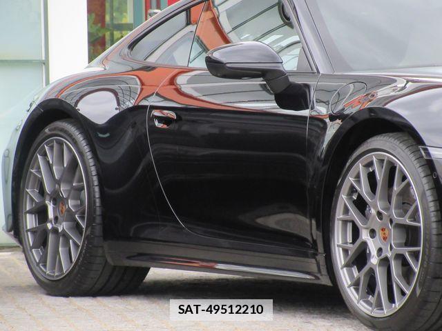 Porsche 911 2025-03 1303739-7