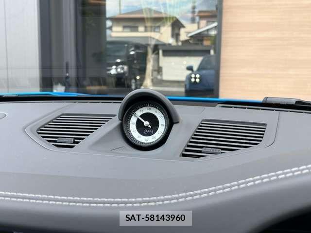 Porsche 911 2023-08 1338798-6