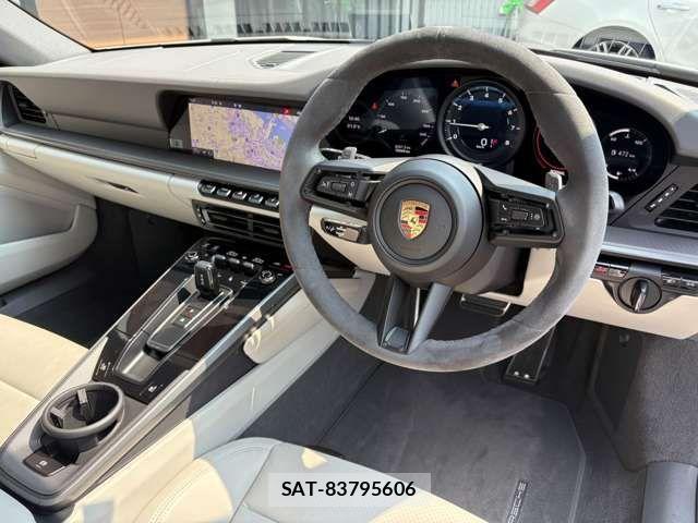 Porsche 911 2020-11 1347262-1
