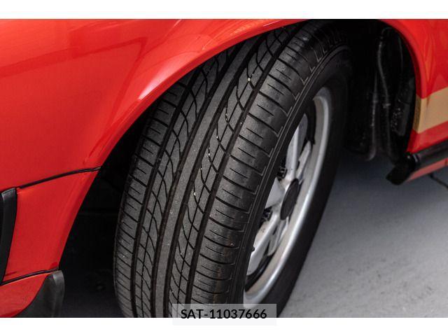 Porsche 911 1977-04 1355368-12