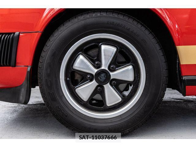 Porsche 911 1977-04 1355368-8
