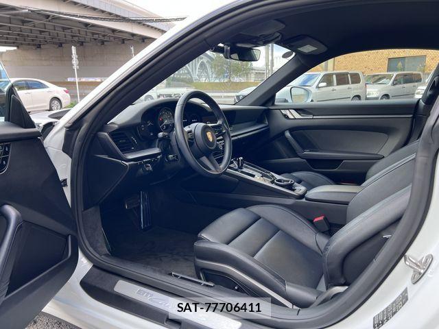 Porsche 911 2021-01 1626781-10