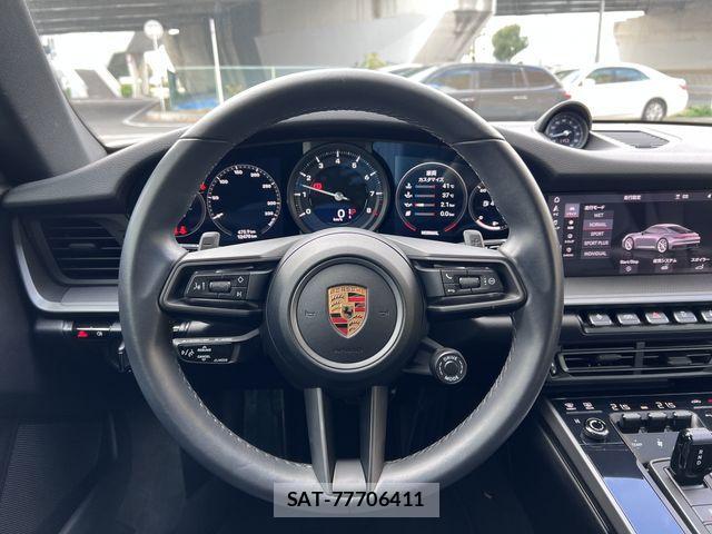 Porsche 911 2021-01 1626781-12
