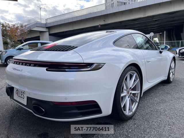 Porsche 911 2021-01 1626781-6