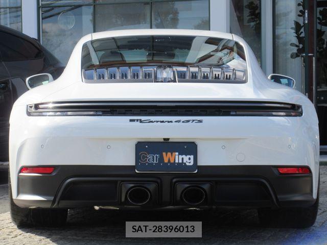 Porsche 911 2025-06 1663139-11