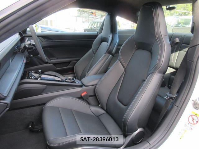 Porsche 911 2025-06 1663139-12