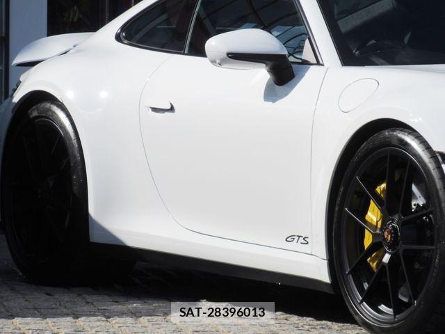 Porsche 911 2025-06 1663139-6