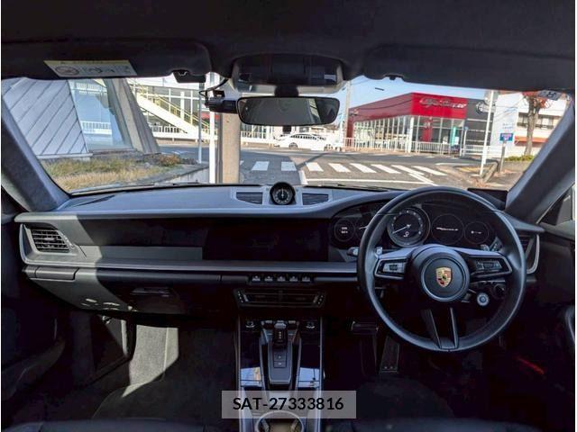 Porsche 911 2019-08 1663145-2