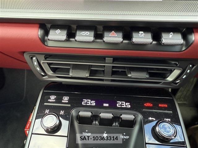 Porsche 911 2024-03 2214046-16