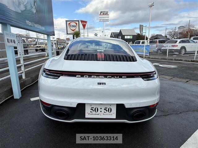 Porsche 911 2024-03 2214046-4
