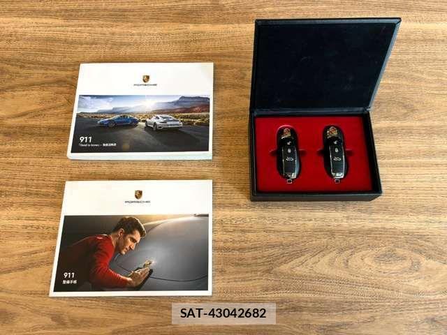 Porsche 911 2018-11 2673941-14