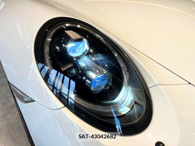 Porsche 911 2018-11 2673941-1