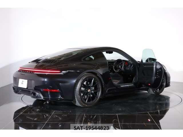 Porsche 911 2025-01 2729822-18