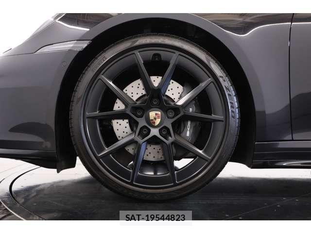 Porsche 911 2025-01 2729822-4
