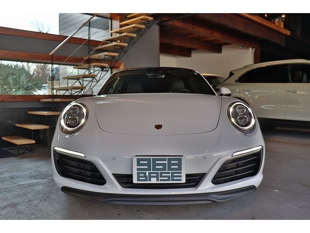 Porsche 911 2018-12 3680060-1