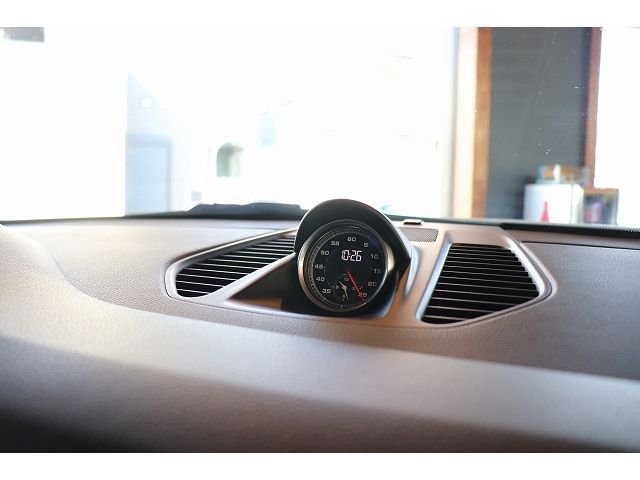 Porsche 911 2018-12 3680060-19