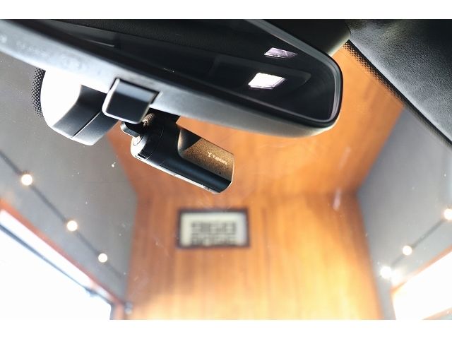 Porsche 911 2018-12 3680060-25