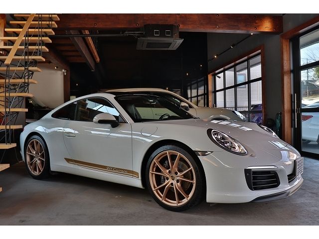 Porsche 911 2018-12 3680060-2