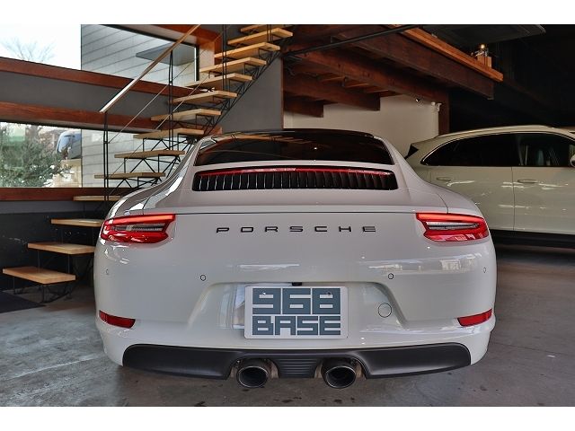 Porsche 911 2018-12 3680060-4