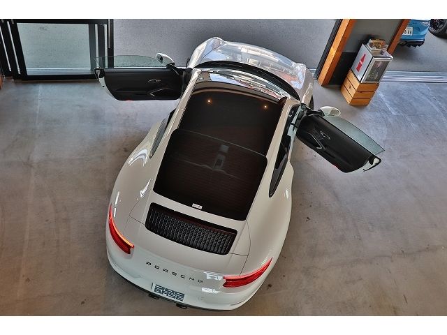 Porsche 911 2018-12 3680060-7