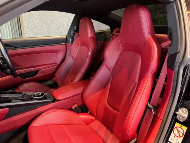 Porsche 911 2022-03 3680050-10