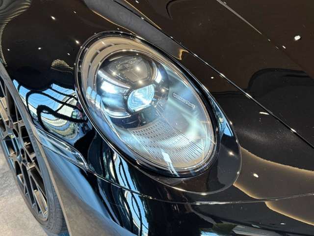 Porsche 911 2022-03 3680050-2