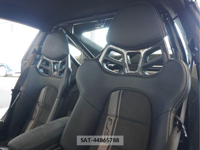 Porsche 911 2018-12 3935338-12