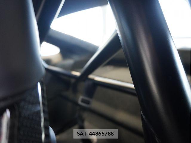 Porsche 911 2018-12 3935338-13