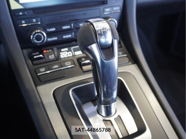 Porsche 911 2018-12 3935338-17