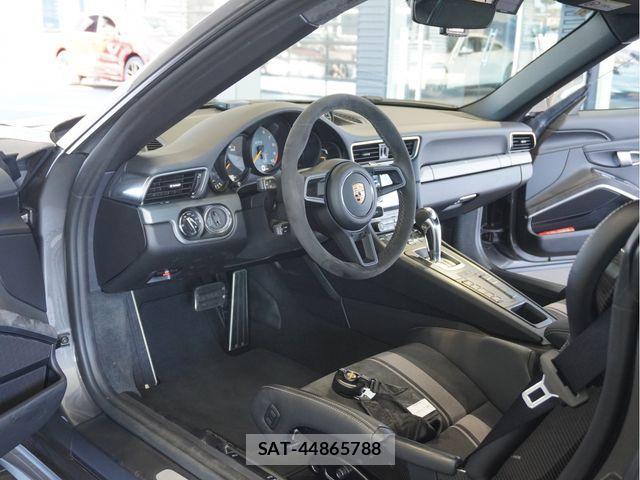 Porsche 911 2018-12 3935338-1