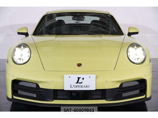 Porsche 911 2024-12 4640363-15